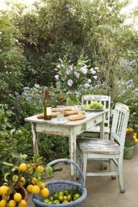 Rustic Summer Table